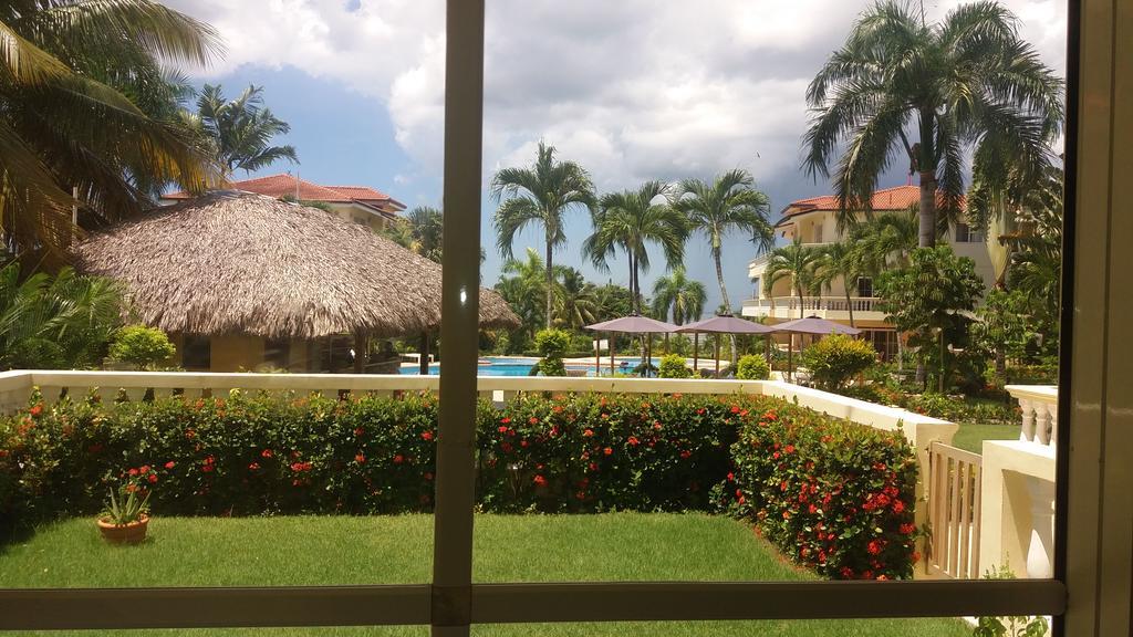 Residencial Las Palmeras De Willy Hotel โบกา ชิกา ภายนอก รูปภาพ
