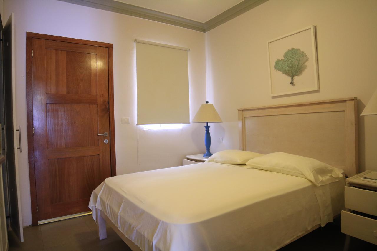 Residencial Las Palmeras De Willy Hotel โบกา ชิกา ภายนอก รูปภาพ